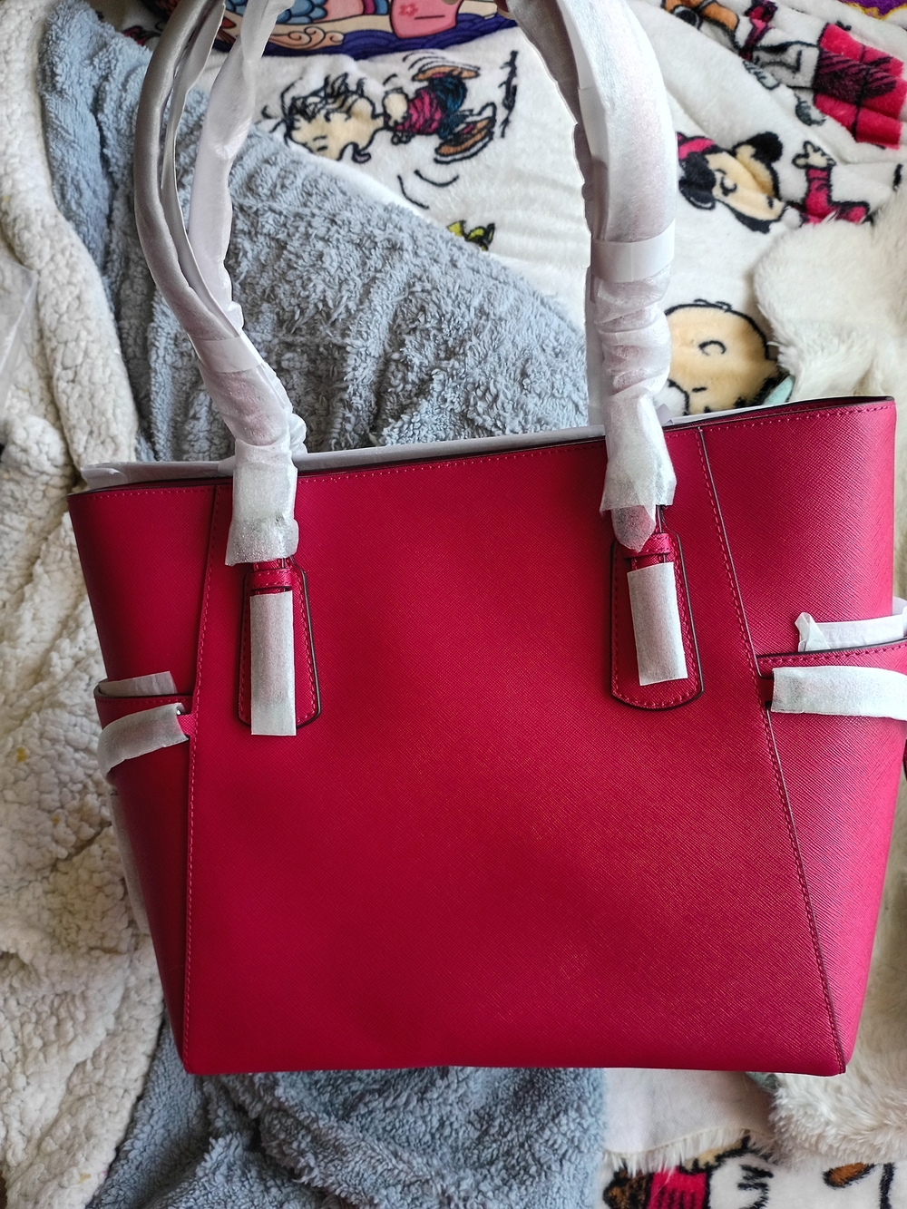 New, Michael Kors Hot Pink Saffiano Leather Tote - Picture 3 of 9